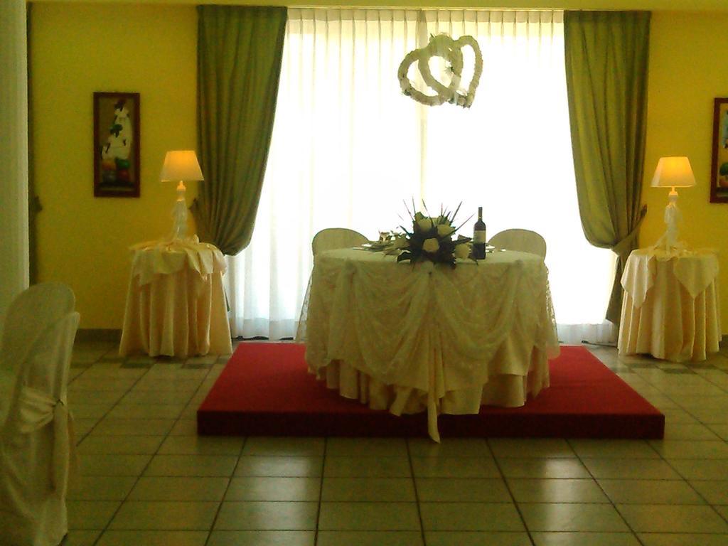 Hotel Parco Degli Ulivi 스케르네 외부 사진